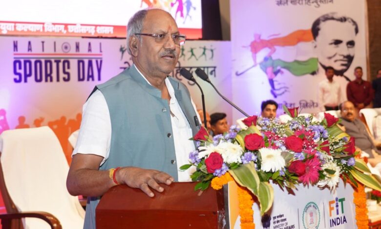 *सांसद बृजमोहन अग्रवाल ने किया सांसद खेल महोत्सव के लोगो का विमोचन……* *गांव-गांव, घर-घर में छुपी खेल प्रतिभाओं को मिलेगा नया मंच :बृजमोहन अग्रवाल* *सांसद बृजमोहन अग्रवाल ने किया सांसद खेल महोत्सव के लोगो का विमोचन……* *गांव-गांव, घर-घर में छुपी खेल प्रतिभाओं को मिलेगा नया मंच :बृजमोहन अग्रवाल*